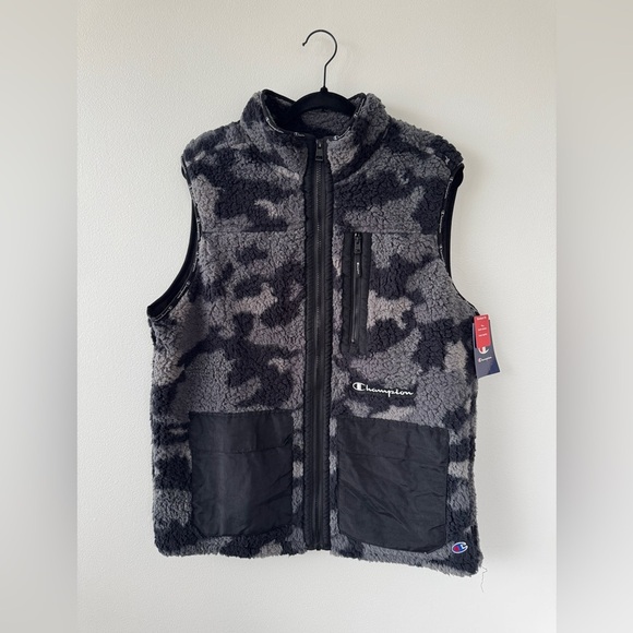 Champion Cozy High Pile Vest New With Tags - Picture 5 of 6